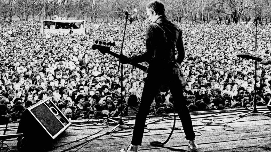 თეთრი ბუნტი / White Riot