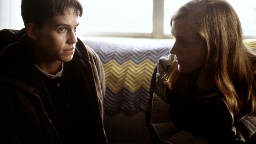 ბიჭები არ ტირიან / Boys Don't Cry