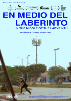 შუა ლაბირინთში / In the Middle of the Labyrinth