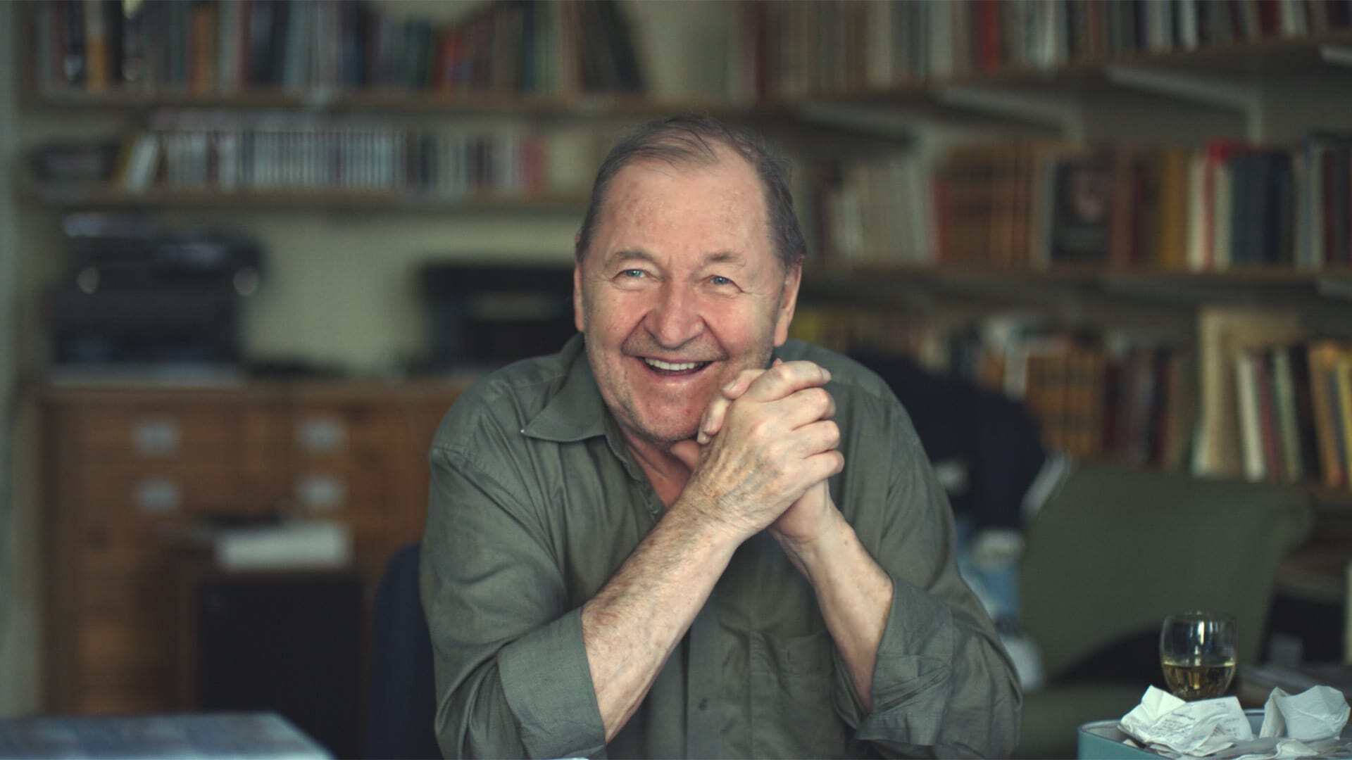 იყო ადამიანი / Being a Human Person