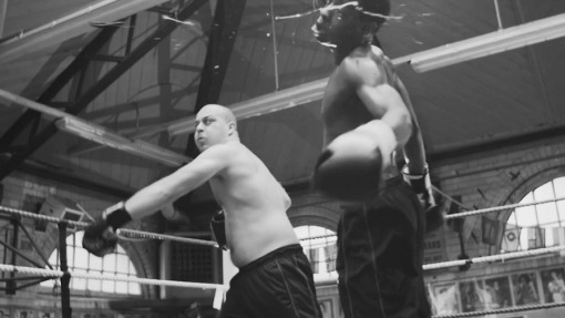 ექვსი რაუნდი / Six Rounds