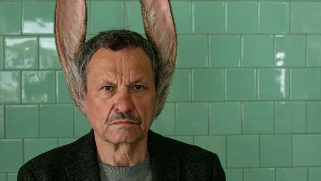კაცი კურდღლის ყურებით / The Man with Hare Ears