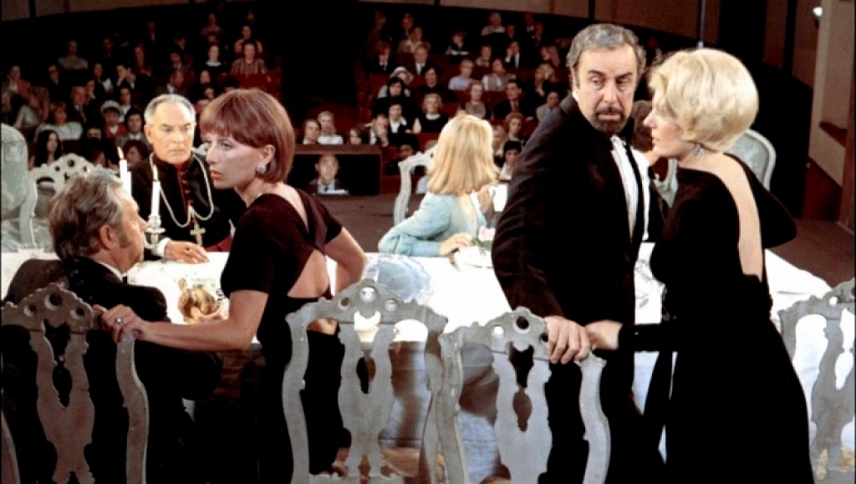 ბურჟუაზიის მოკრძალებული ხიბლი / The Discreet Charm of the Bourgeoisie