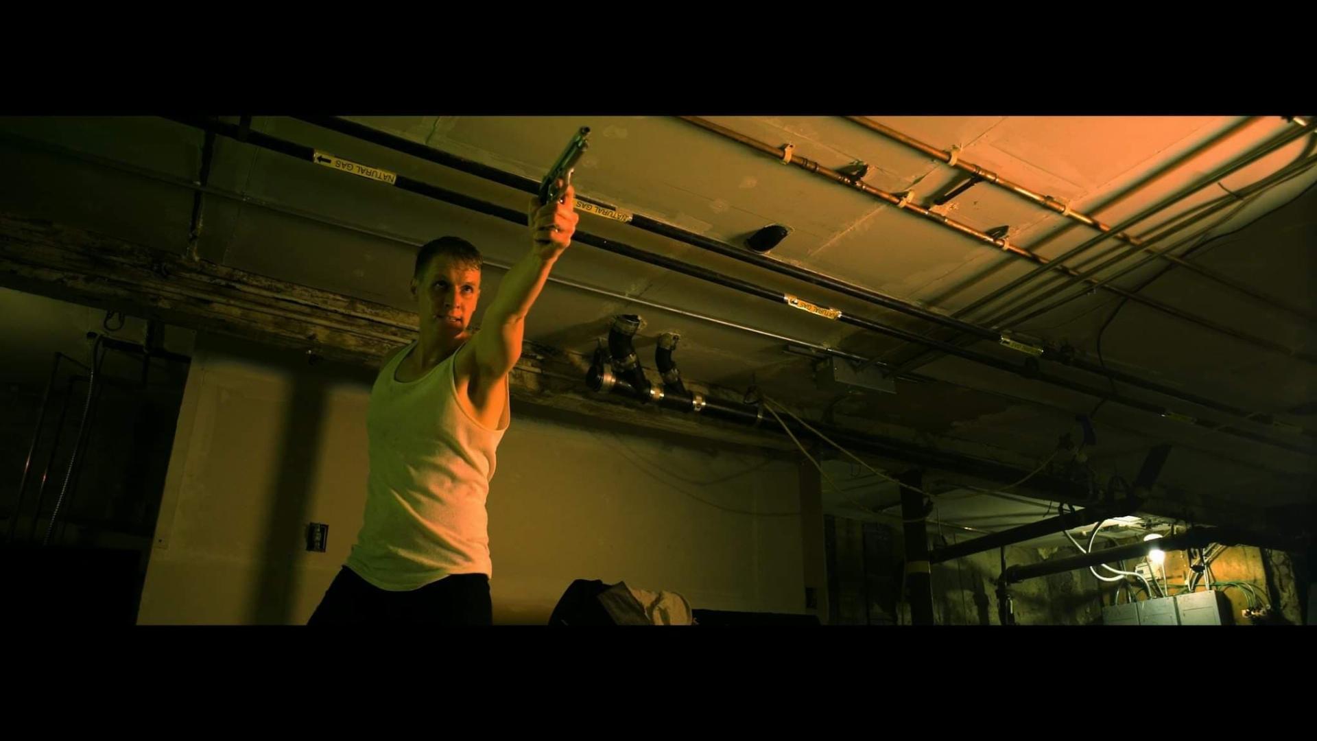 შავი სინათლე / The Blacklight