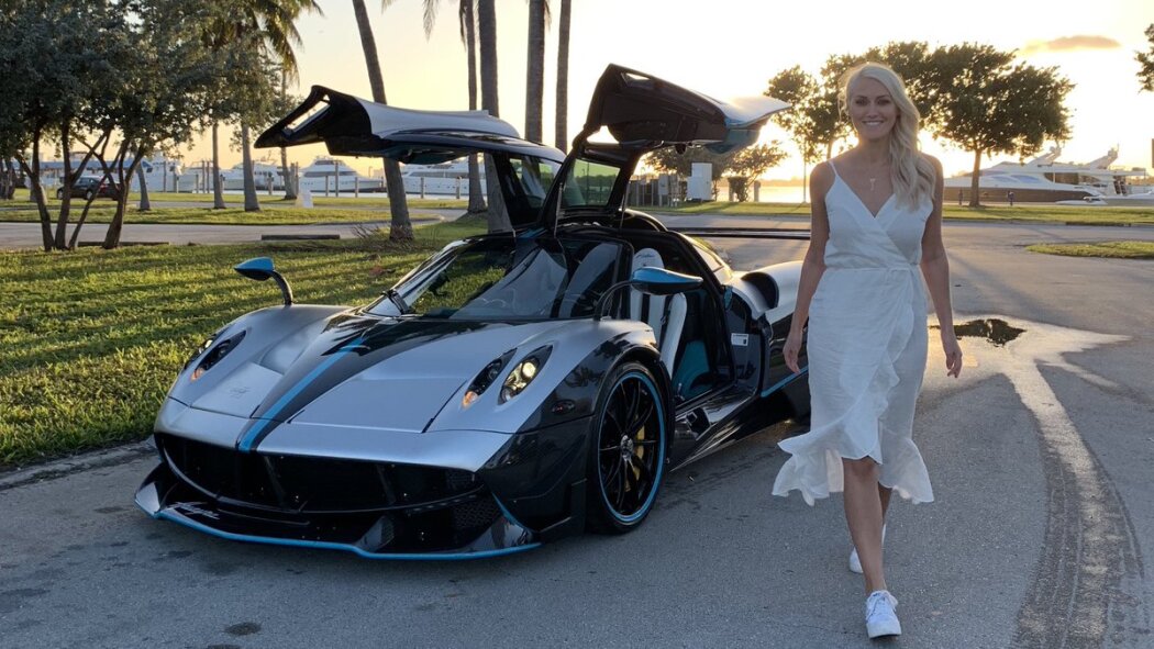 Car Crews with Supercar Blondie