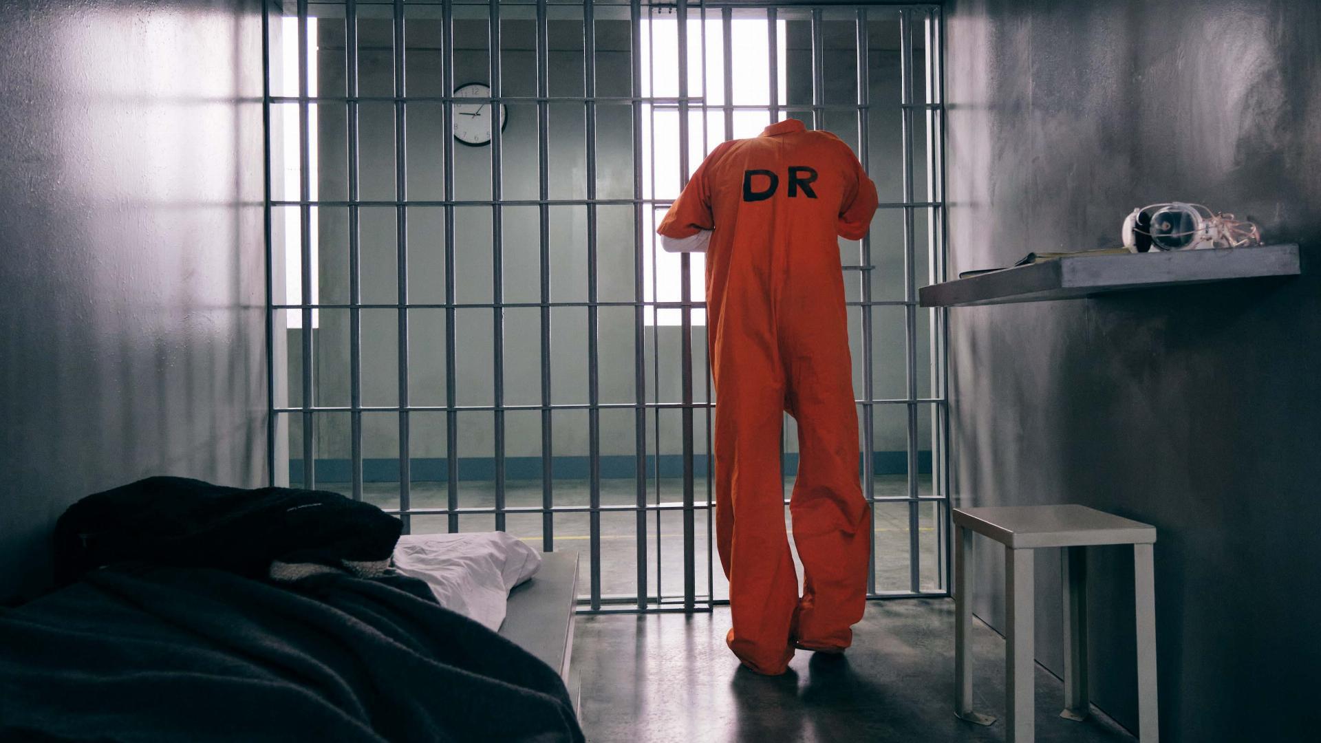 Roslund & Hellström: Cell 8