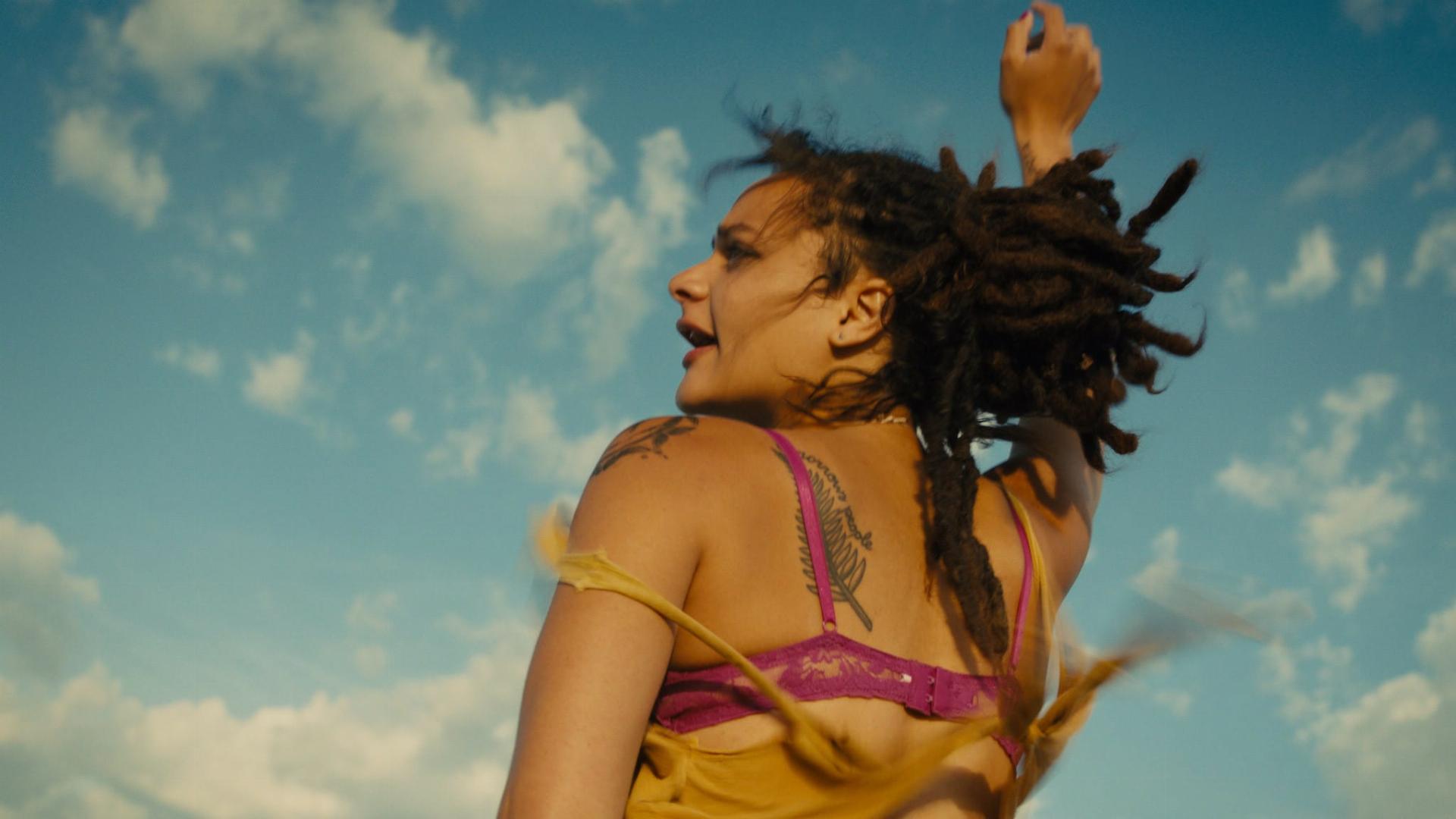ამერიკული თაფლი / American Honey